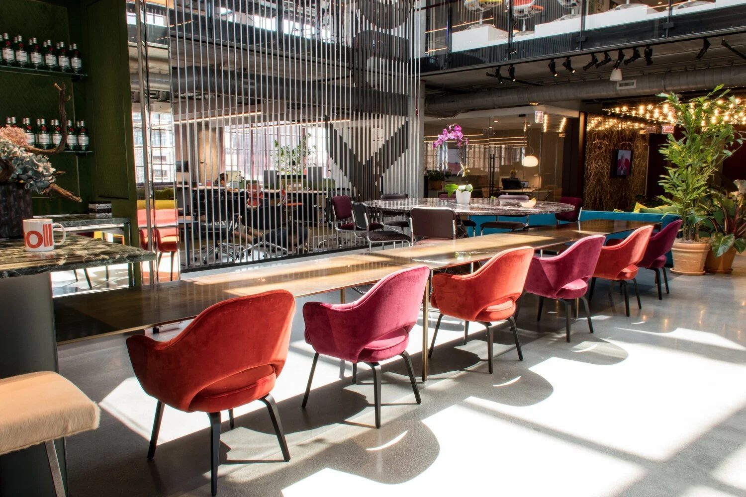 KNOLL Showroom Marquee